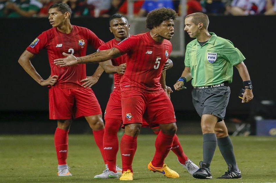 Indignación y repudio en Panamá por polémico partido contra México