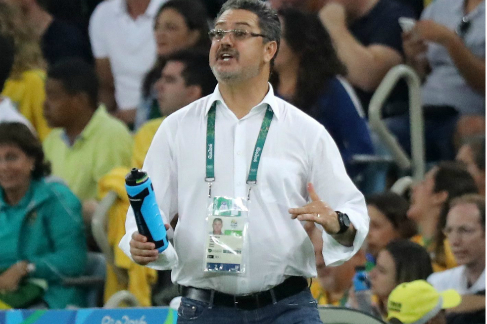 Brasil despide al DT ganador del oro olímpico tras Sudamericano Sub-20