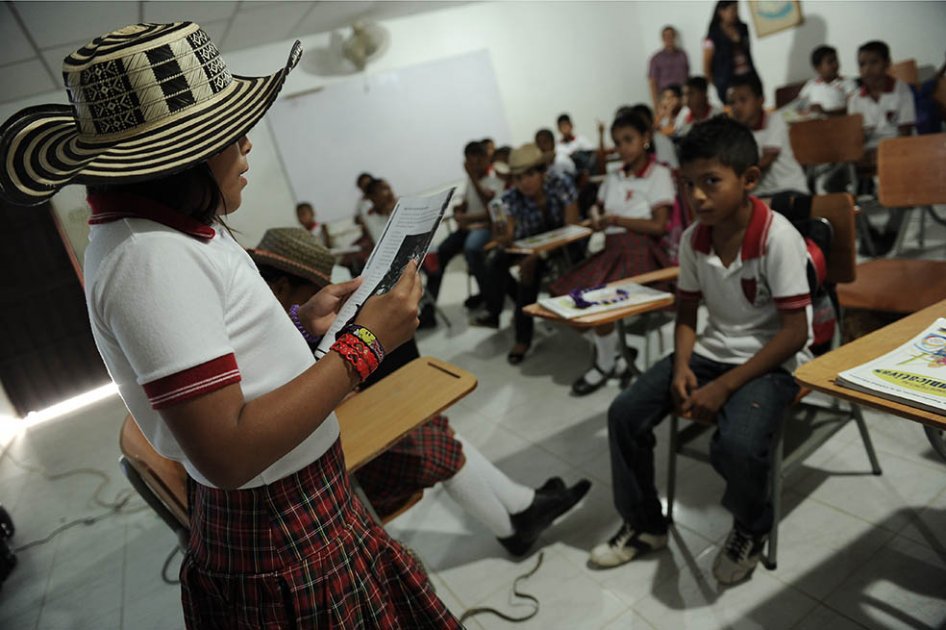 Entre la adolescencia y la adultez, la tasa de asistencia escolar se reduce.  / Gabriel Aponte