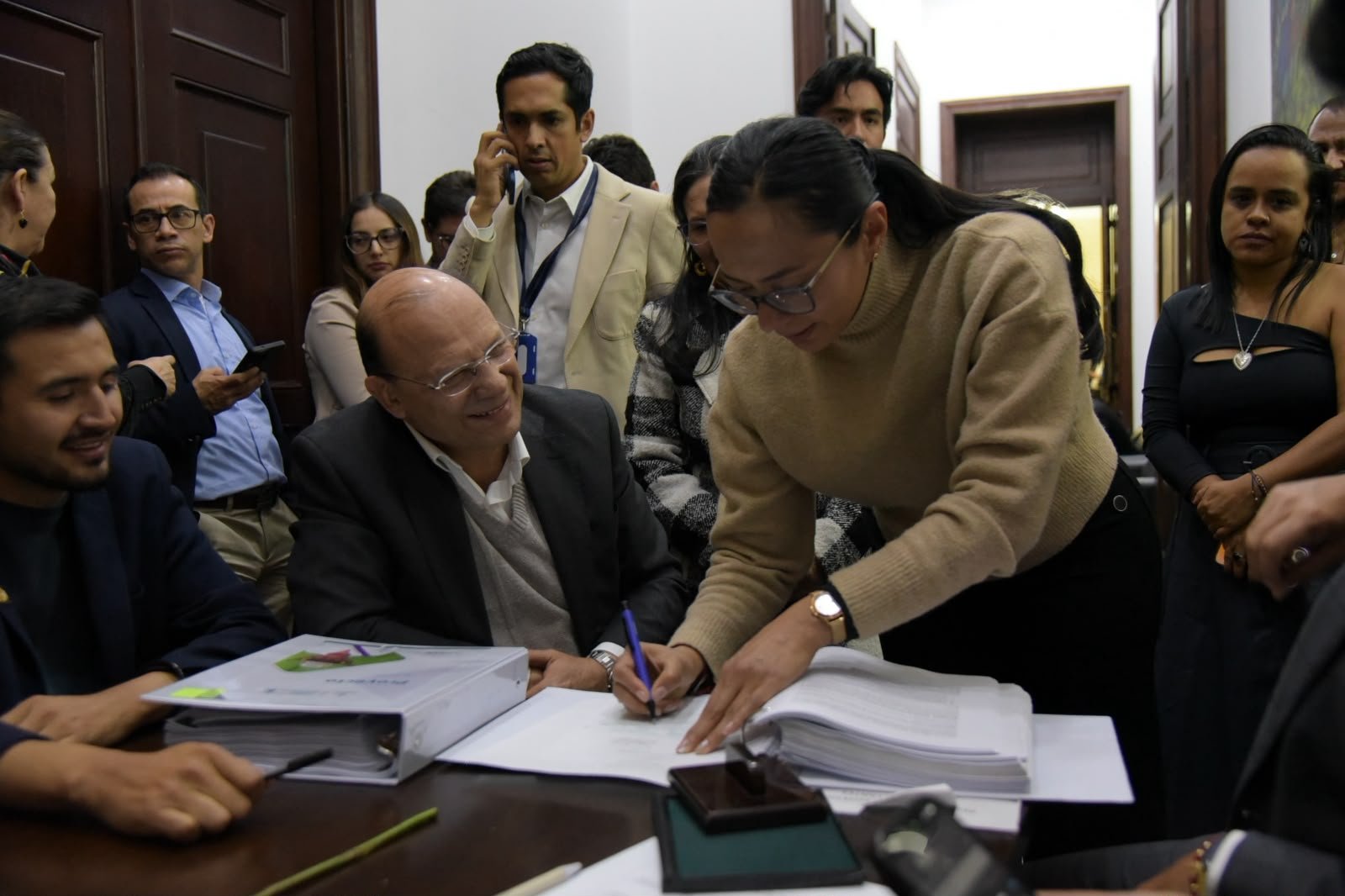 El presupuesto 2027 y el ajuste que le espera a De la Espriella: 30 billones de retos