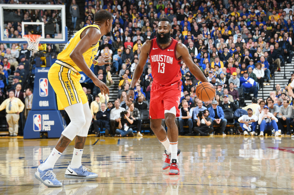 Harden le gana el duelo a Curry en el triunfo de los Rockets sobre los Warriors