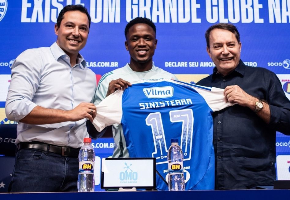 Oficial: Luis Sinisterra es nuevo refuerzo de Cruzeiro de Brasil hasta 2026