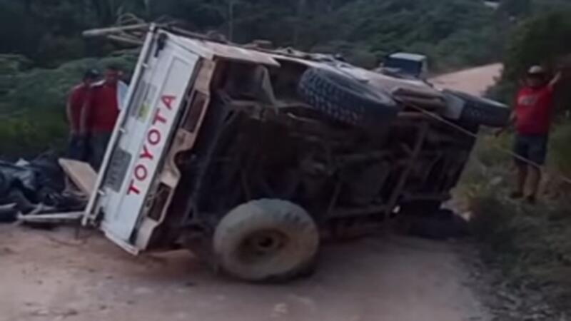 Tres niños y un adulto mayor murieron en accidente en Santa Rosa del Sur, Bolívar