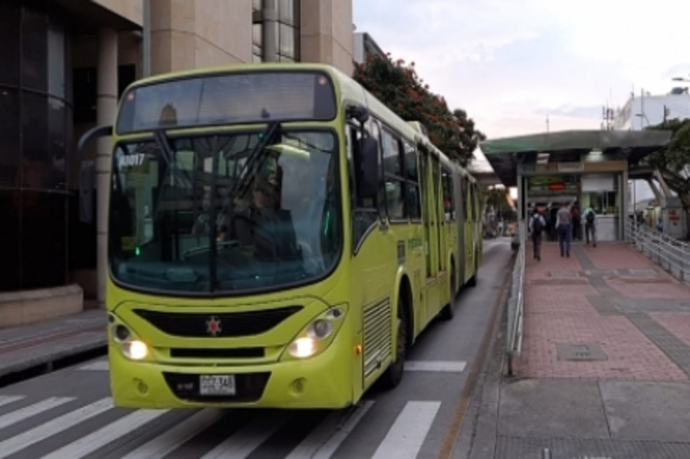 Cancelaron acuerdo de arrendamiento de buses del Metro de Medellín para Metrolínea