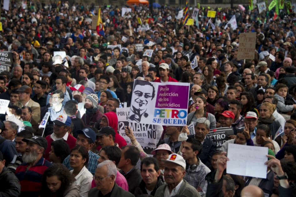 Queja contra magistrado que ordenó suspensión provisional de sanción contra Petro
