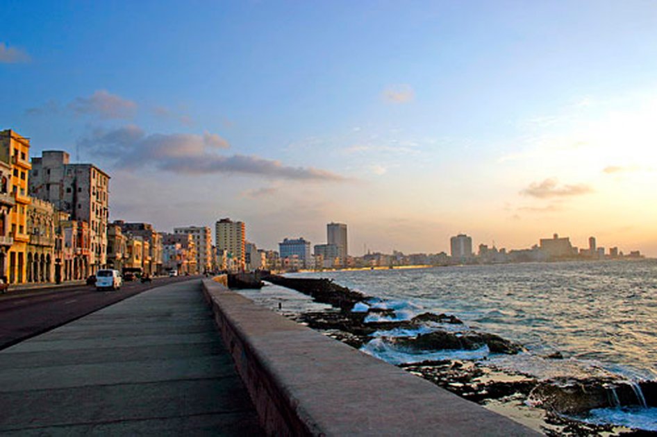 El turismo internacional dejó a Cuba ingresos por unos 1.077 millones de dólares en el primer semestre de este año.