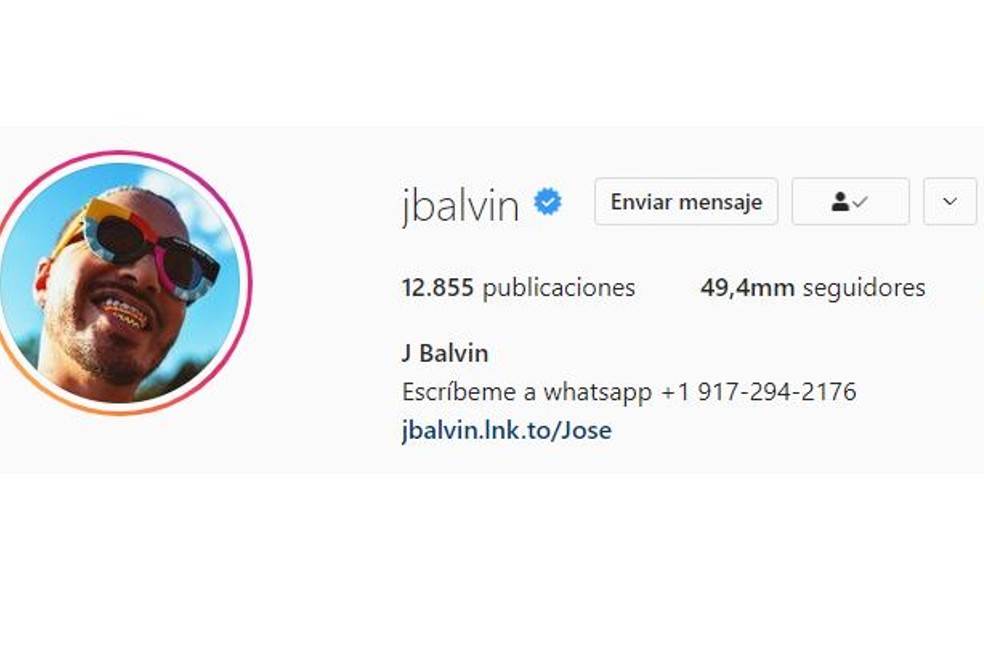 J Balvin reveló en la biografía de su cuenta de Instagram su contacto de WhatsApp.