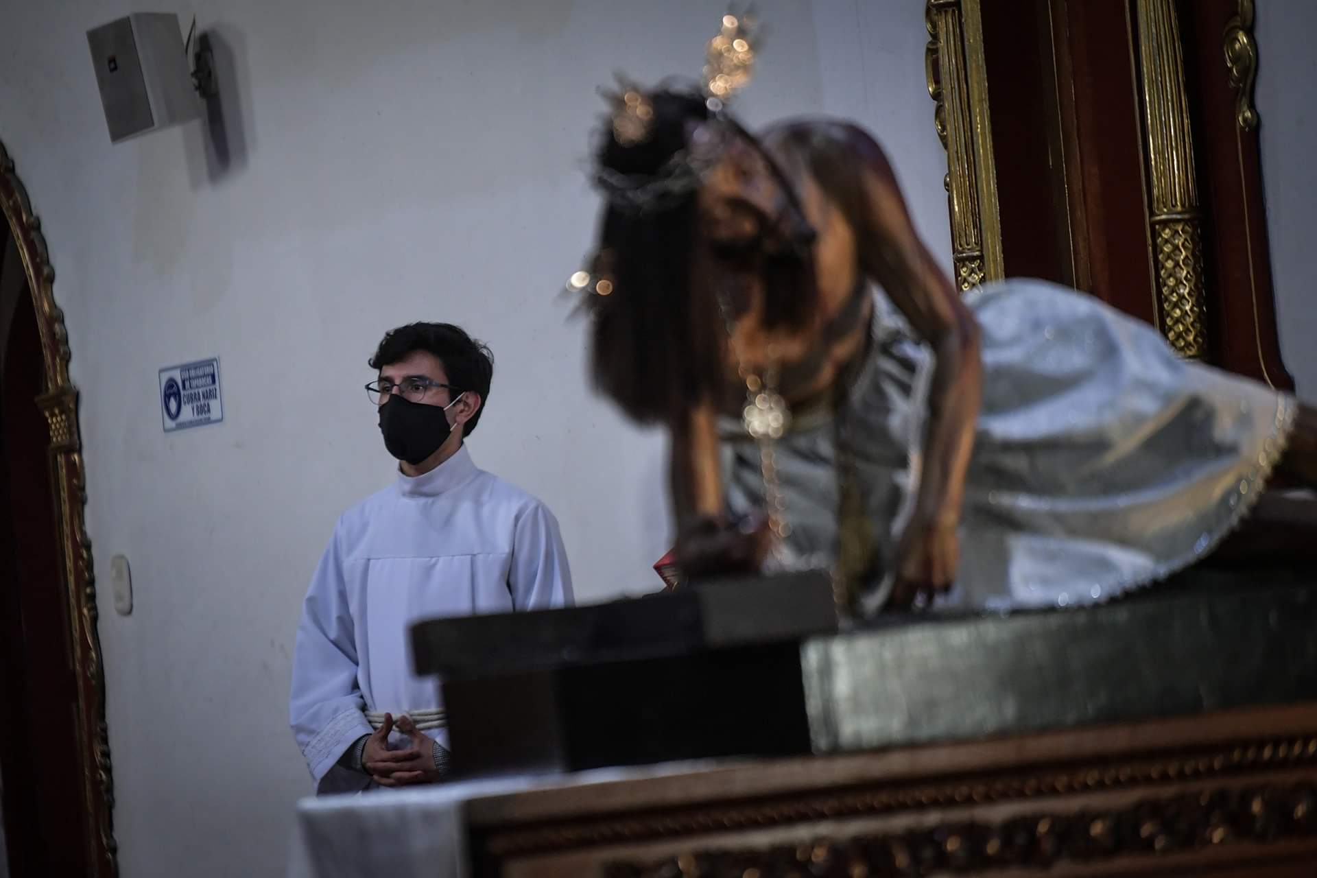 La figura ha sido bajada a la ciudad en cinco ocasiones: en 1916, en 1952, 1998, en 2009 (durante la Semana Santa por la imposibilidad de acceder al cerro), y en 2014, para la celebración de los 450 años de la Arquidiócesis de Bogotá. Esta vez, su sexta ocasión, lo hará a causa de la pandemia por el COVID -19.