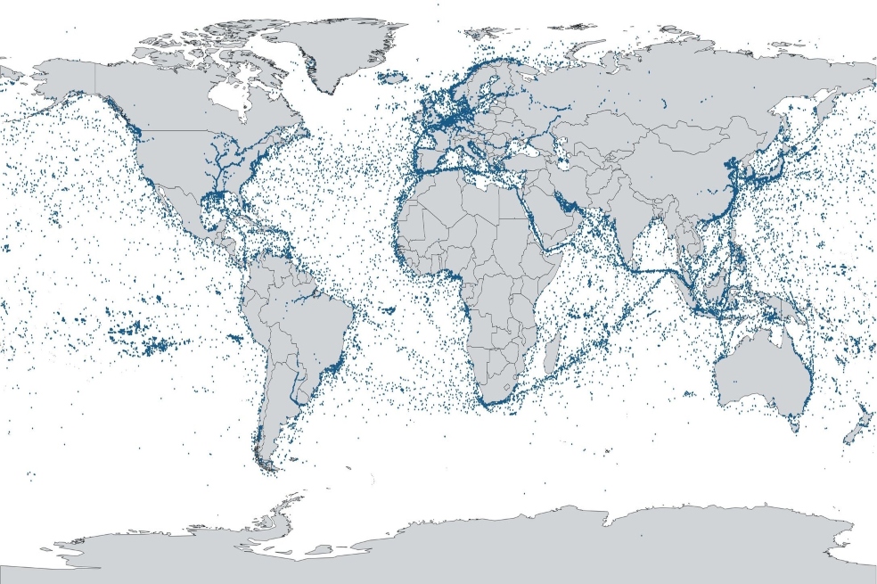 Las rutas marítimas, dibujadas desde el espacio con 57.000 señales