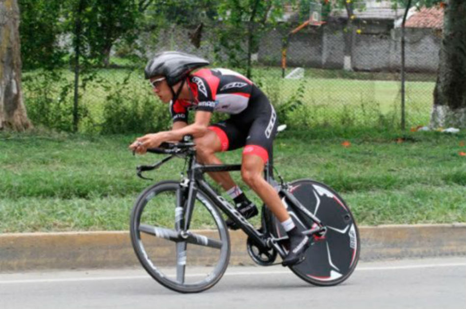Colombiano Óscar Sánchez a un paso de ganar la Vuelta a Guatemala