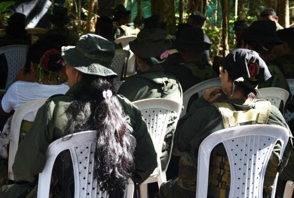 Mujer insurgente, más allá del fusil