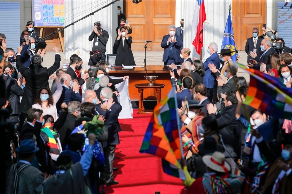 Comisión Constitucional de Chile discutirá la nueva carta magna