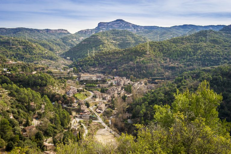 El pueblo medieval a una hora de Barcelona que figura entre los mejores del mundo