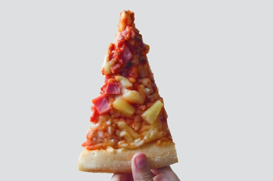 Italiana probó la pizza hawaiana en Colombia y su reacción es viral