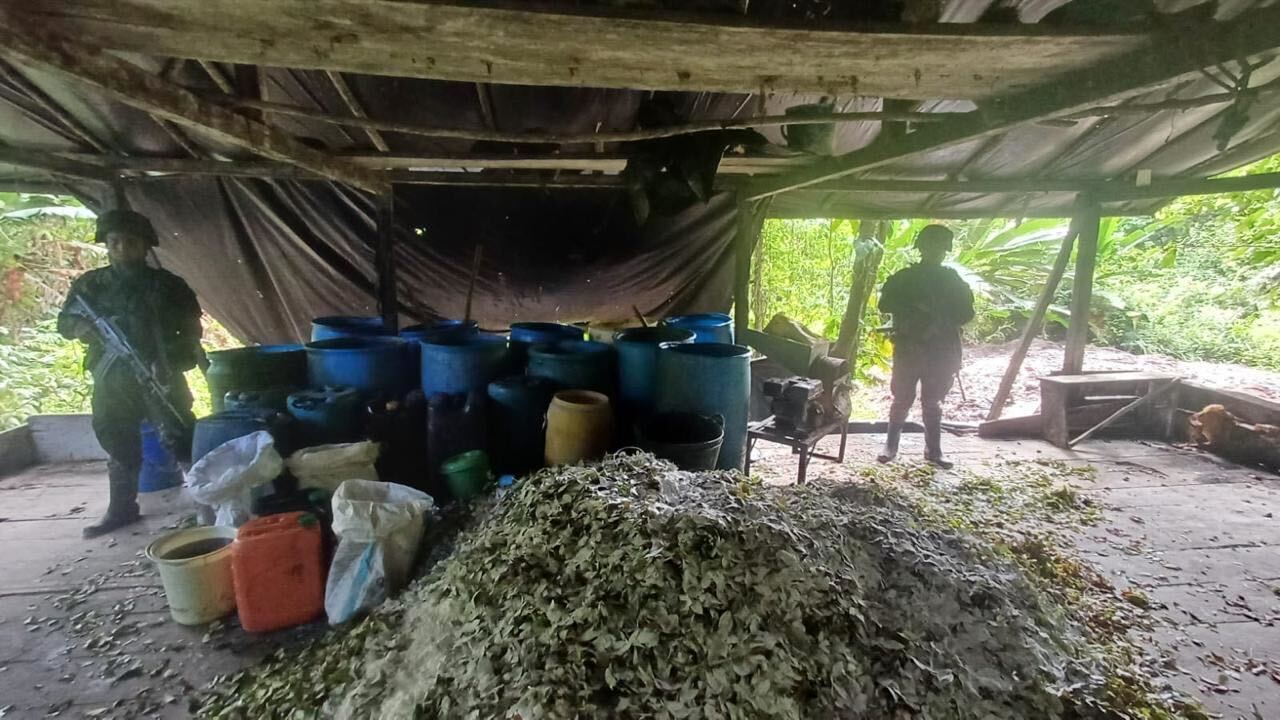 Operaciones conjuntas de las Fuerzas Militares neutralizaron cuatro laboratorios en los que se producía cerca de seis toneladas de droga.