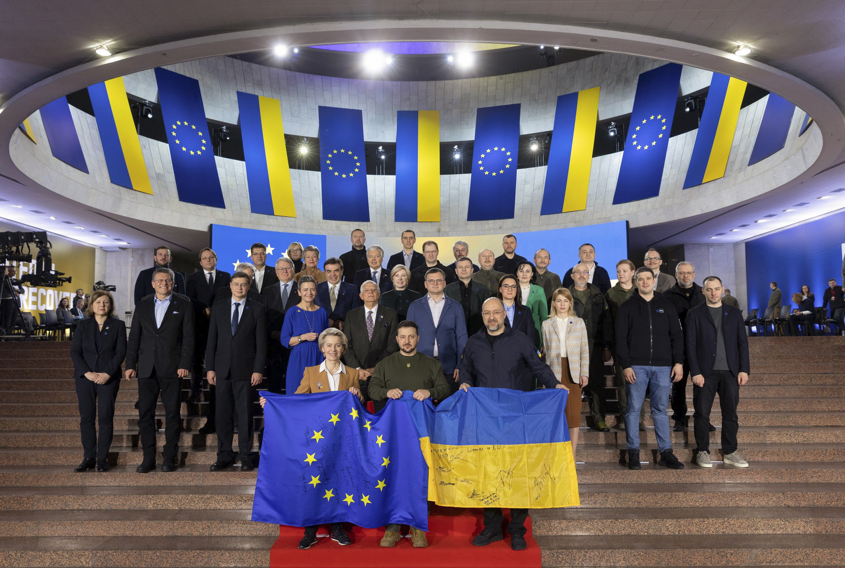 Las amenazas de Rusia mientras la Comisión Europea visita Ucrania