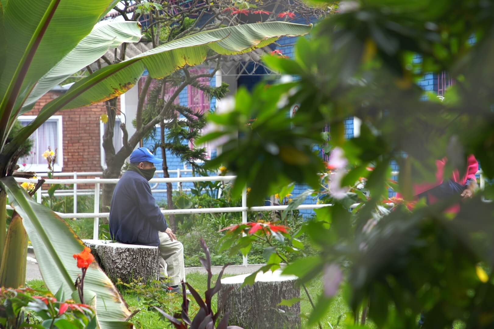 Adultos mayores en ancianatos: el olvido que se agudiza en cuarentena