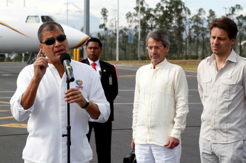 Correa considera disminuir pie de fuerza en la frontera con Colombia de darse la paz