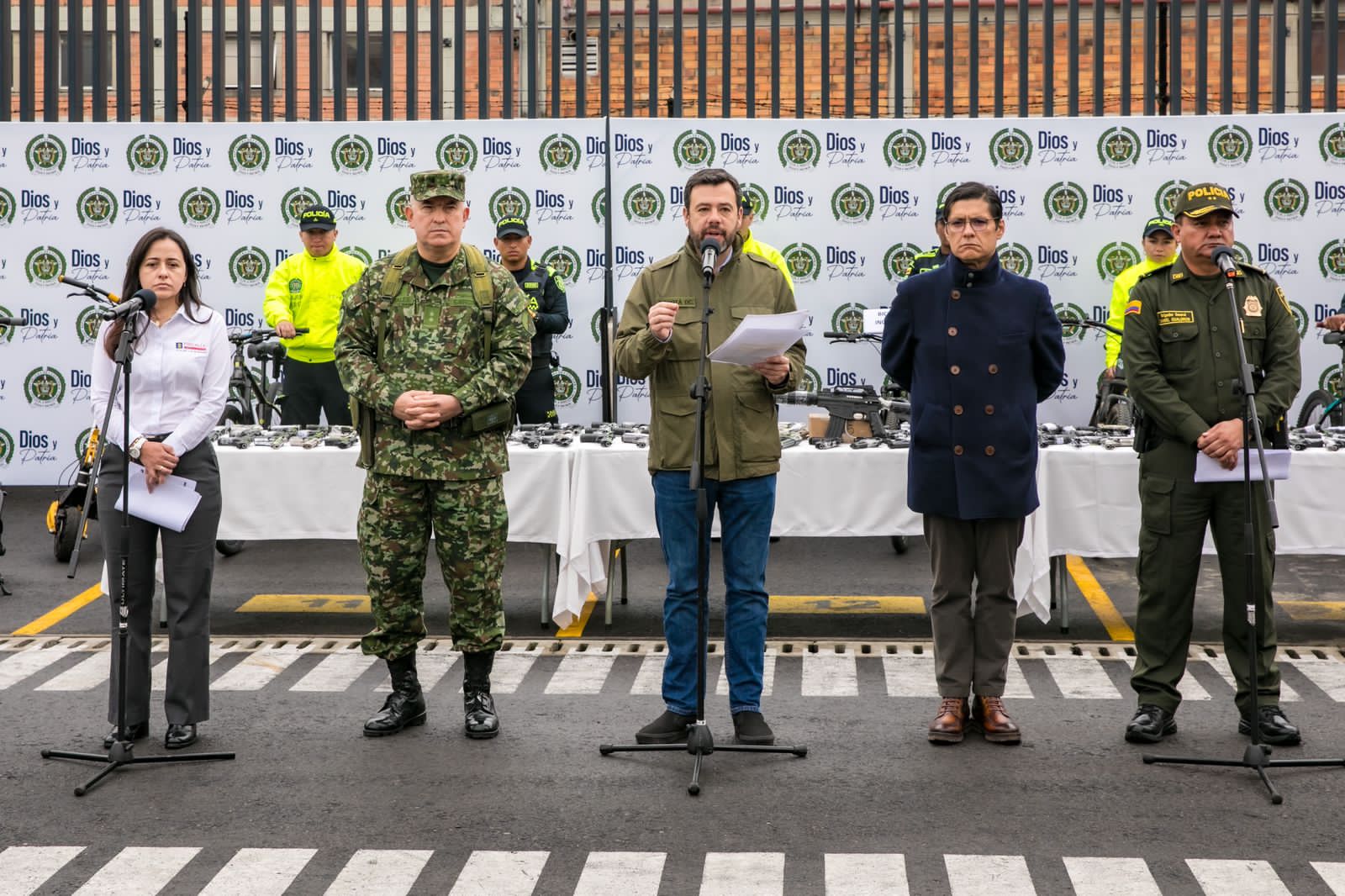 Galán da balance de los 30 días de su estrategia de seguridad: la extorsión preocupa