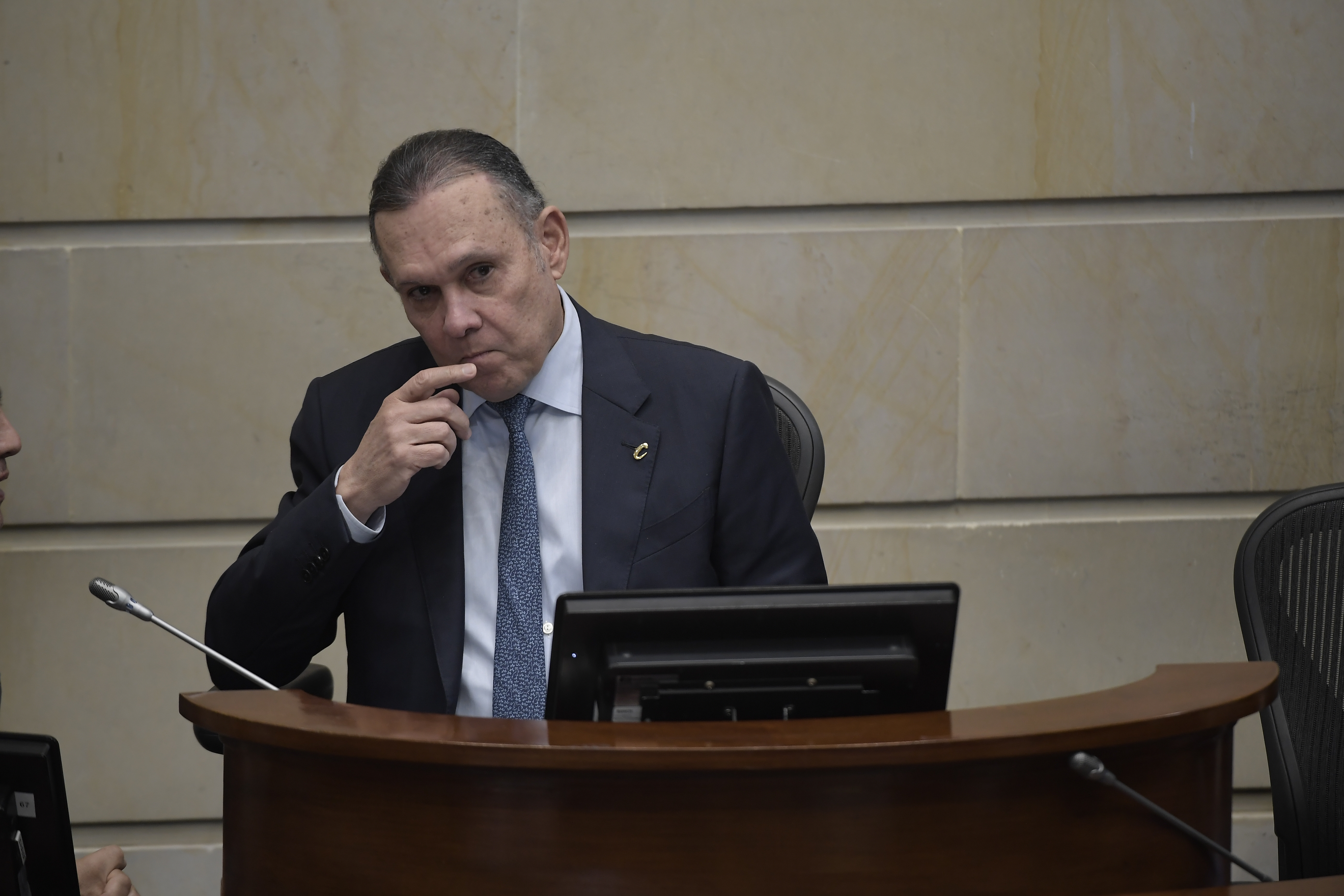 Presidente de Senado condena presunto fraude en votación de magistrado: “Se violó la ley”