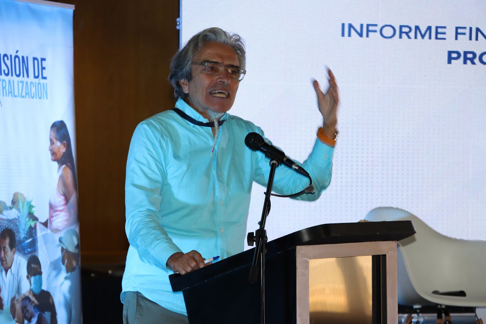 El 6 de noviembre en Pereira, Risaralda, se realizó la presentación del informe final de la Misión de Descentralización.