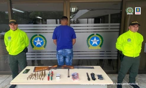 Envían a prisión a mayor del Ejército por presunto trafico de armas