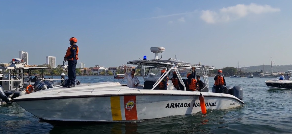 Así fue el rescate de cuatro navegantes a la deriva en las Islas del Rosario