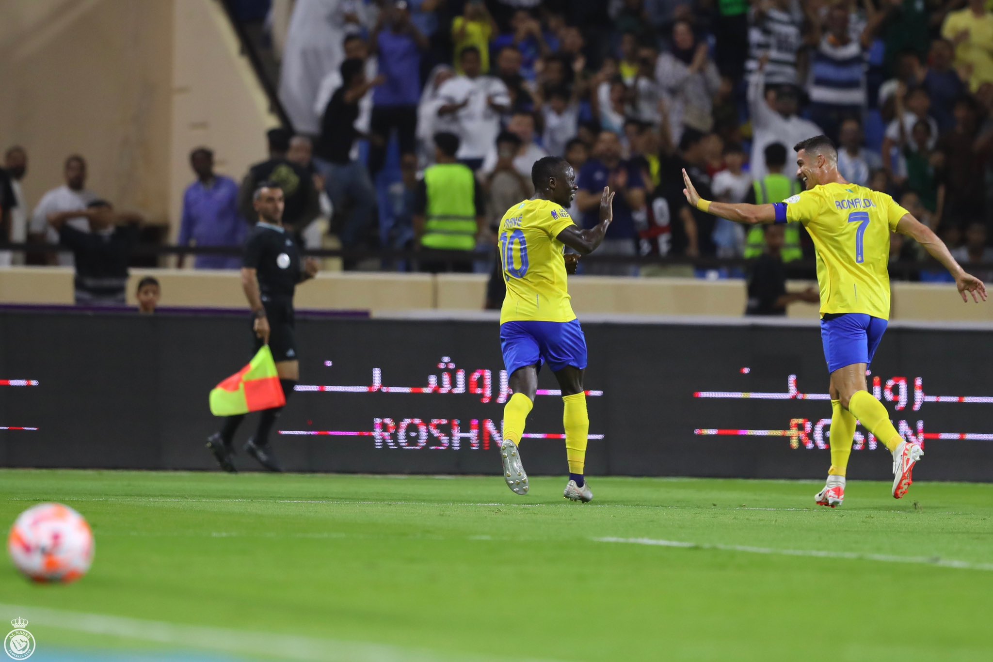 Cristiano Ronaldo marcó una sensacional tripleta en la victoria de Al Nassr: video