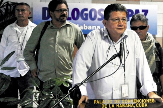 Farc critican a Mindefensa por querer "criminalizar la protesta social"