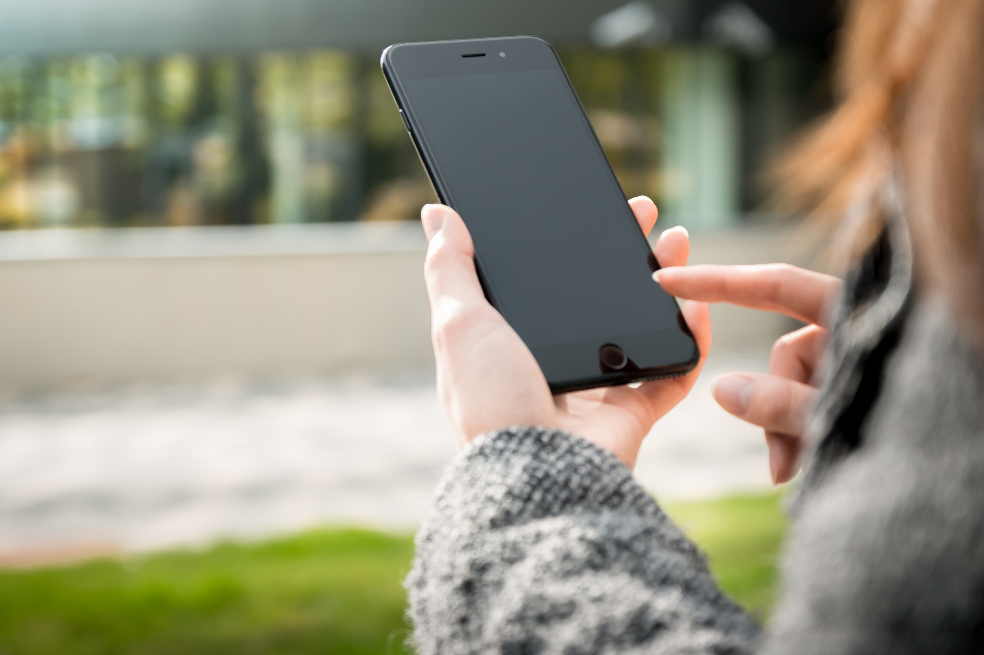 ¿Qué significa H y H+ en la señal del celular?