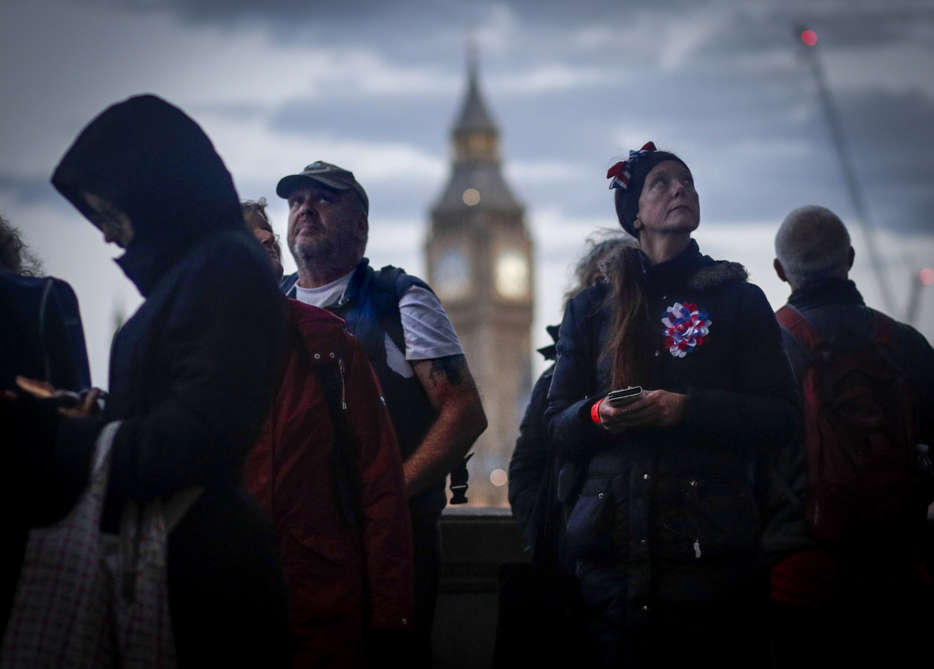 Hay filas de más de 14 horas de espera en Londres para despedir a la reina Isabel