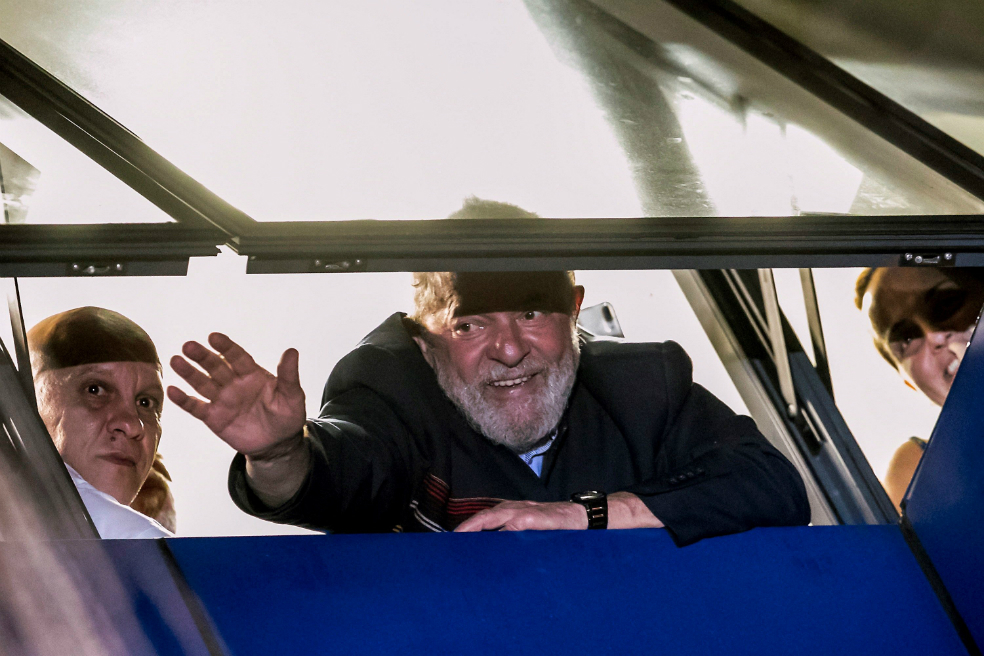 «Voy a aceptar el mandato de prisión»: Lula