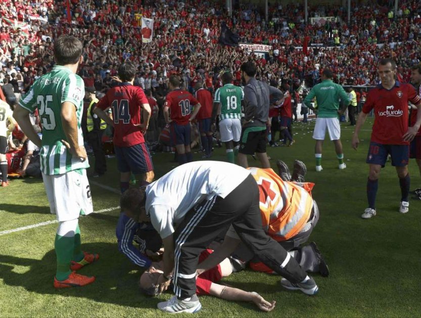 Cuarenta heridos dejó una avalancha en el estadio del Osasuna