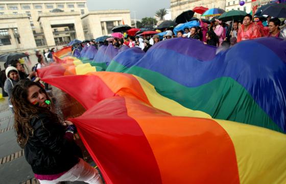 Sacerdote brasileño a favor de la homosexualidad renuncia a la Iglesia