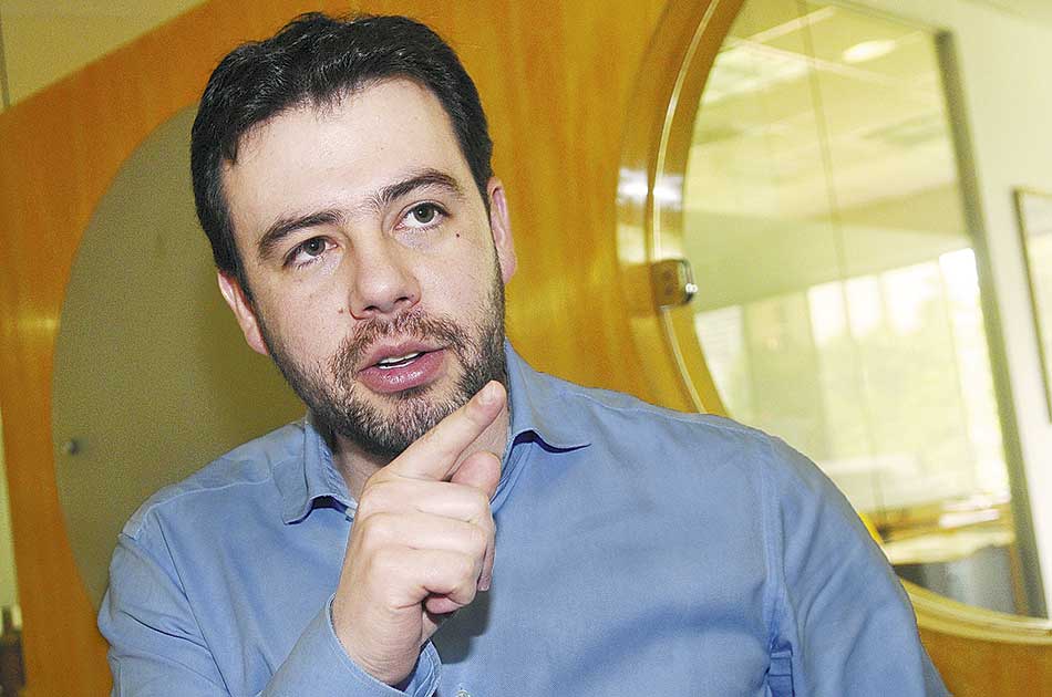 ‘No tenemos dientes, pero sí muelas’: Carlos F. Galán