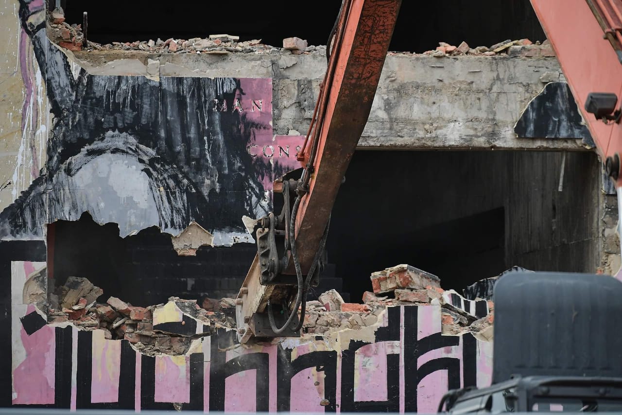 Demolición Monumento a Los Héroes