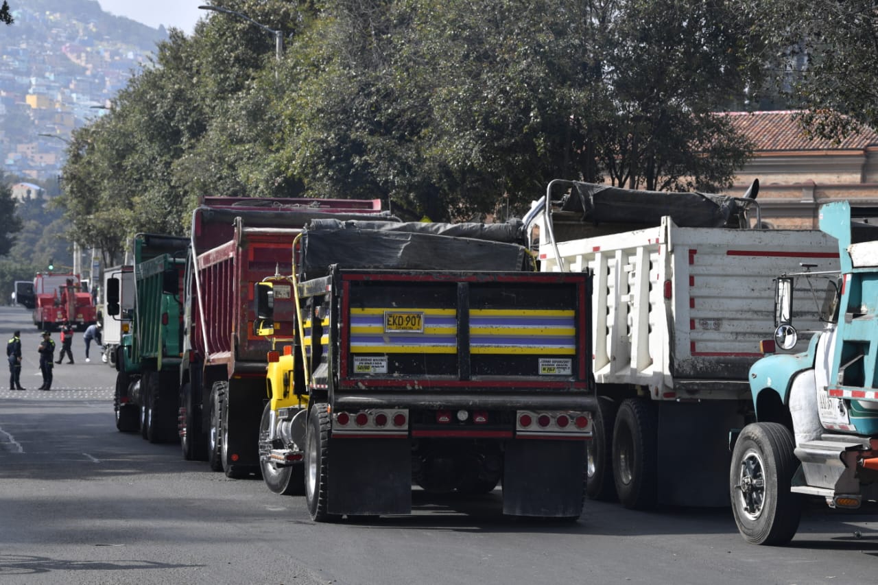 Pasadas las 10:30 a.m. Transmilenio anunció que la cifra de usuarios afectados superaba el medio millón.