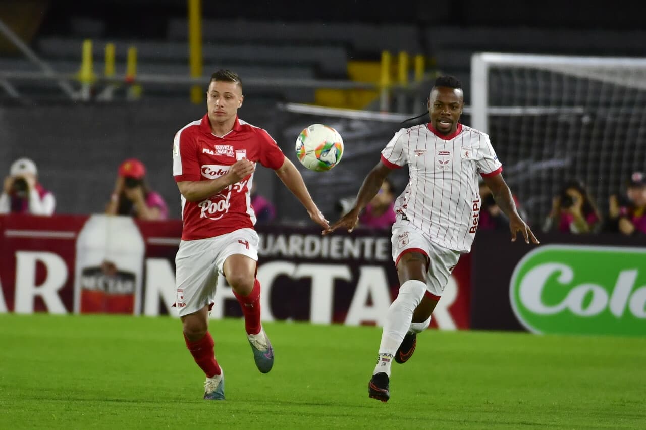América y Santa Fe se enfrentan en El Campín.