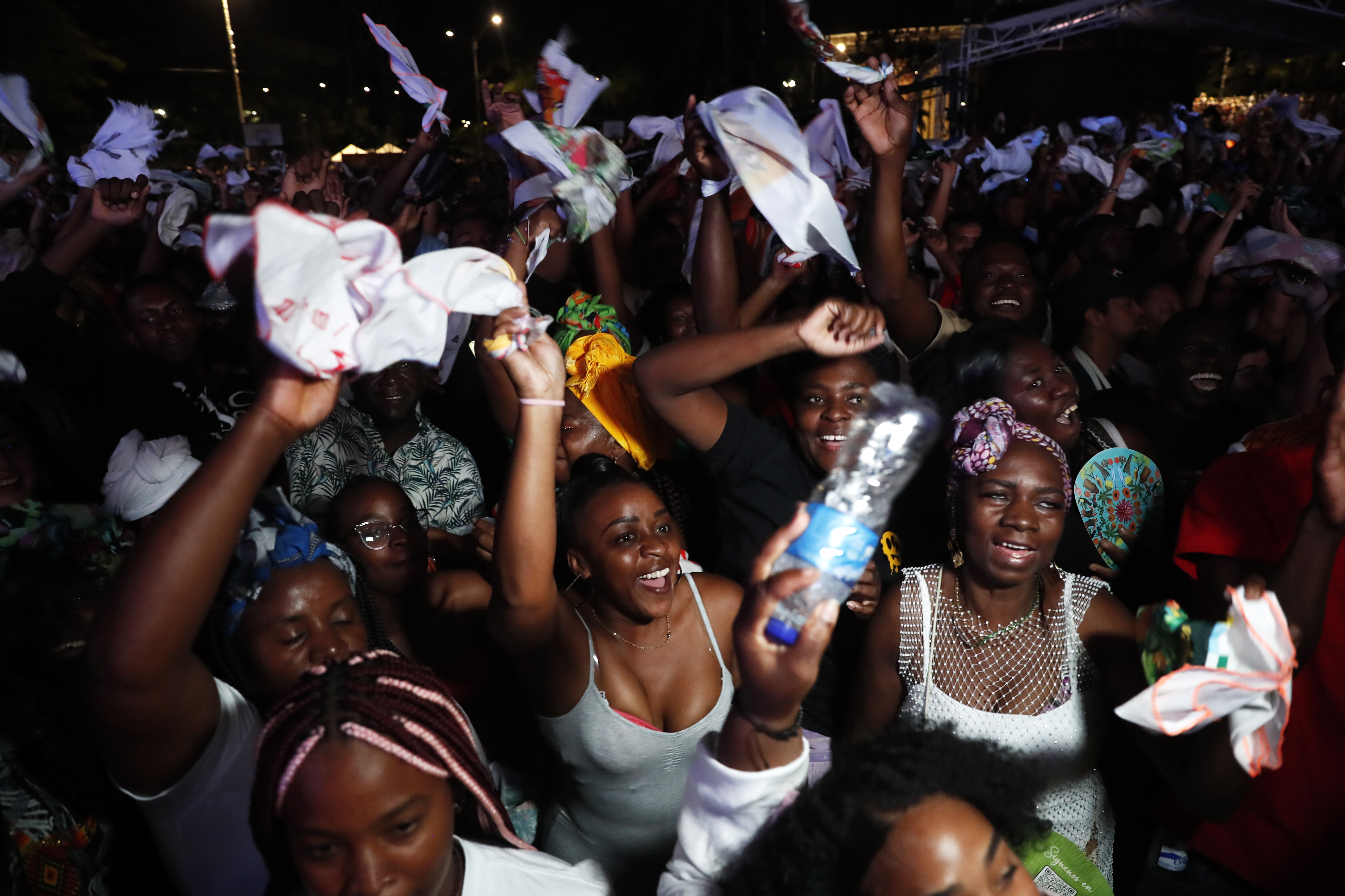 ¡Dejen de exotizar a las personas negras en el Petronio! 
