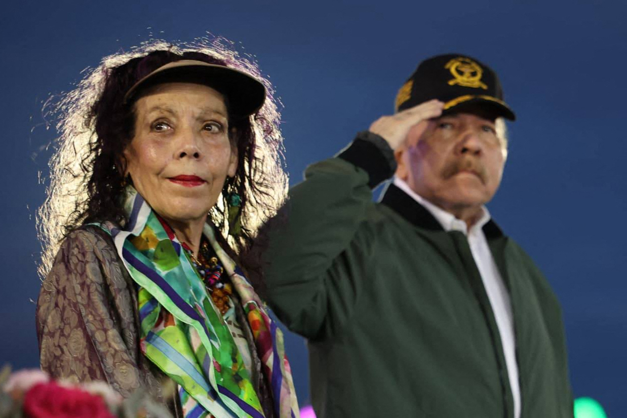 This handout picture released by the official El 19 Digital news outlet on September 2, 2025, shows Nicaraguan Co-President Rosario Murillo (L) and President Daniel Ortega (R) attending the parade for the 46th Anniversary of the National Army in Managua. (Photo by Jairo CAJINA / El 19 DIGITAL / AFP) / RESTRICTED TO EDITORIAL USE - MANDATORY CREDIT "AFP PHOTO / EL 19 DIGITAL / JAIRO CAJINA" -  HANDOUT - NO MARKETING NO ADVERTISING CAMPAIGNS - DISTRIBUTED AS A SERVICE TO CLIENTS - AFP CANNOT INDEPENDENTLY VERIFY THE AUTHENTICITY OR LOCATION, DATE, AND CONTENT OF THESE IMAGES.