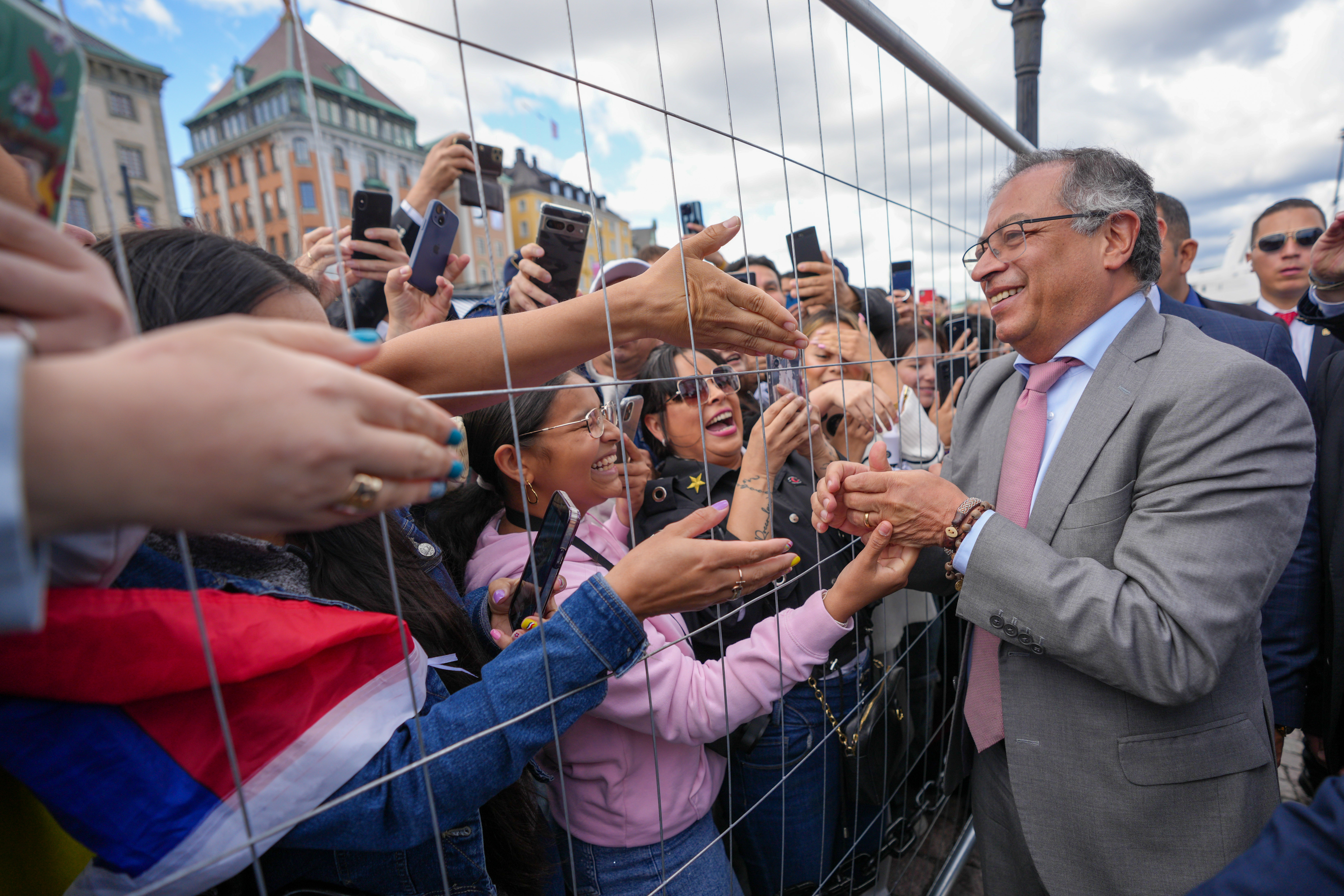 “Mientras gobiernos hablan de guerras, Colombia habla de paz”: Petro desde Estocolmo