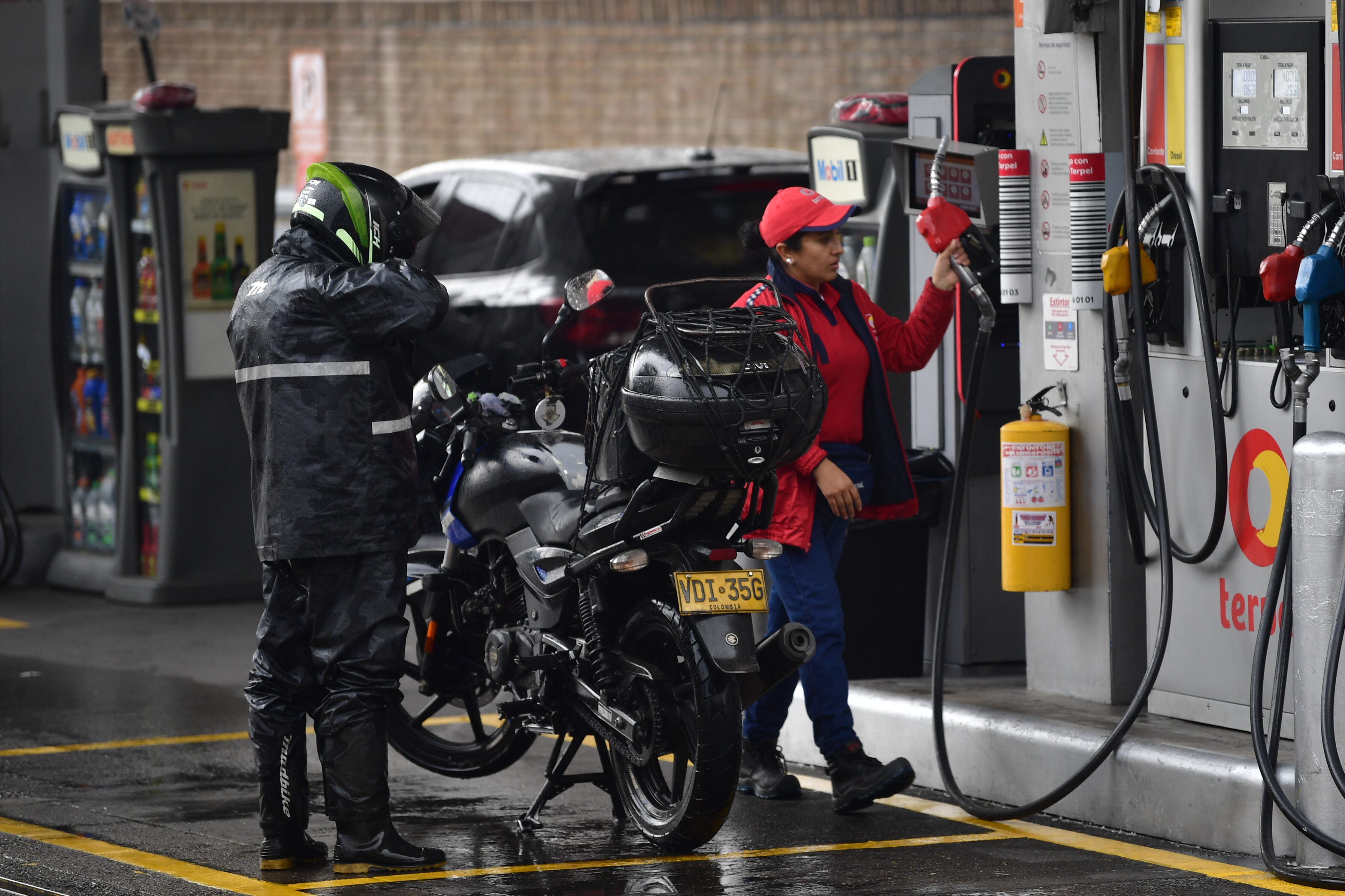 Precio de la gasolina: Gobierno intensifica controles por retrasos en aplicación de rebaja