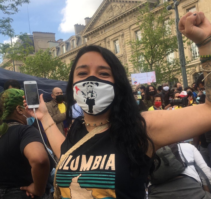 Colombianos París 2021 paro nacional