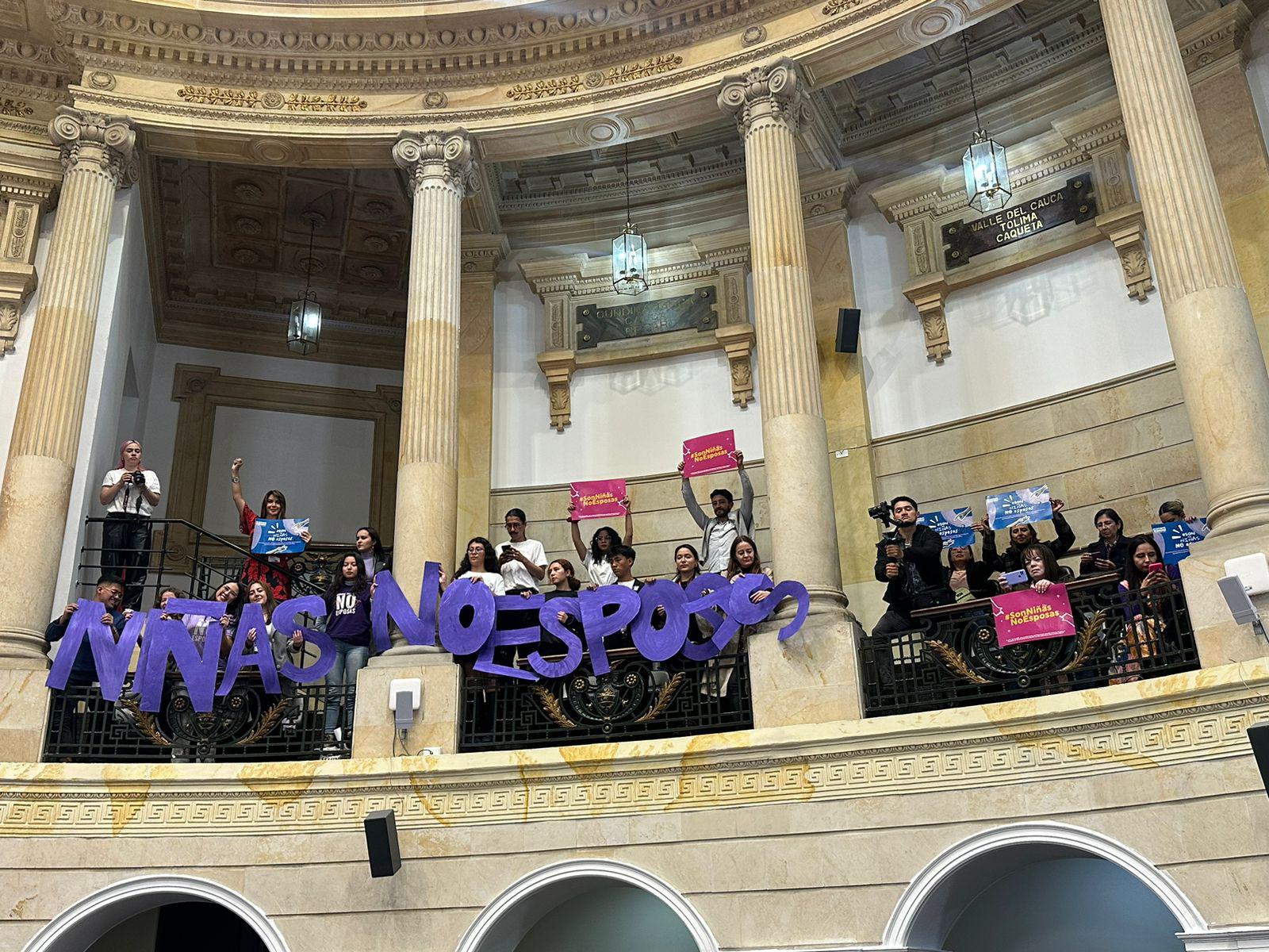 Son niñas, no esposas: Congreso aprueba la prohibición del matrimonio infantil