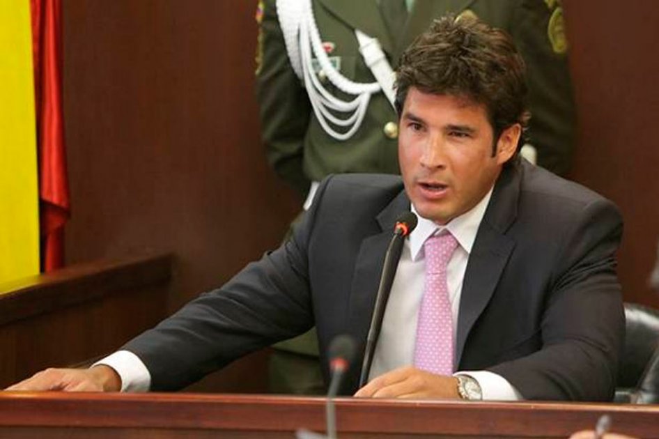 Condenan a 22 y 20 meses de prisión a miembros de familia samaria por AIS