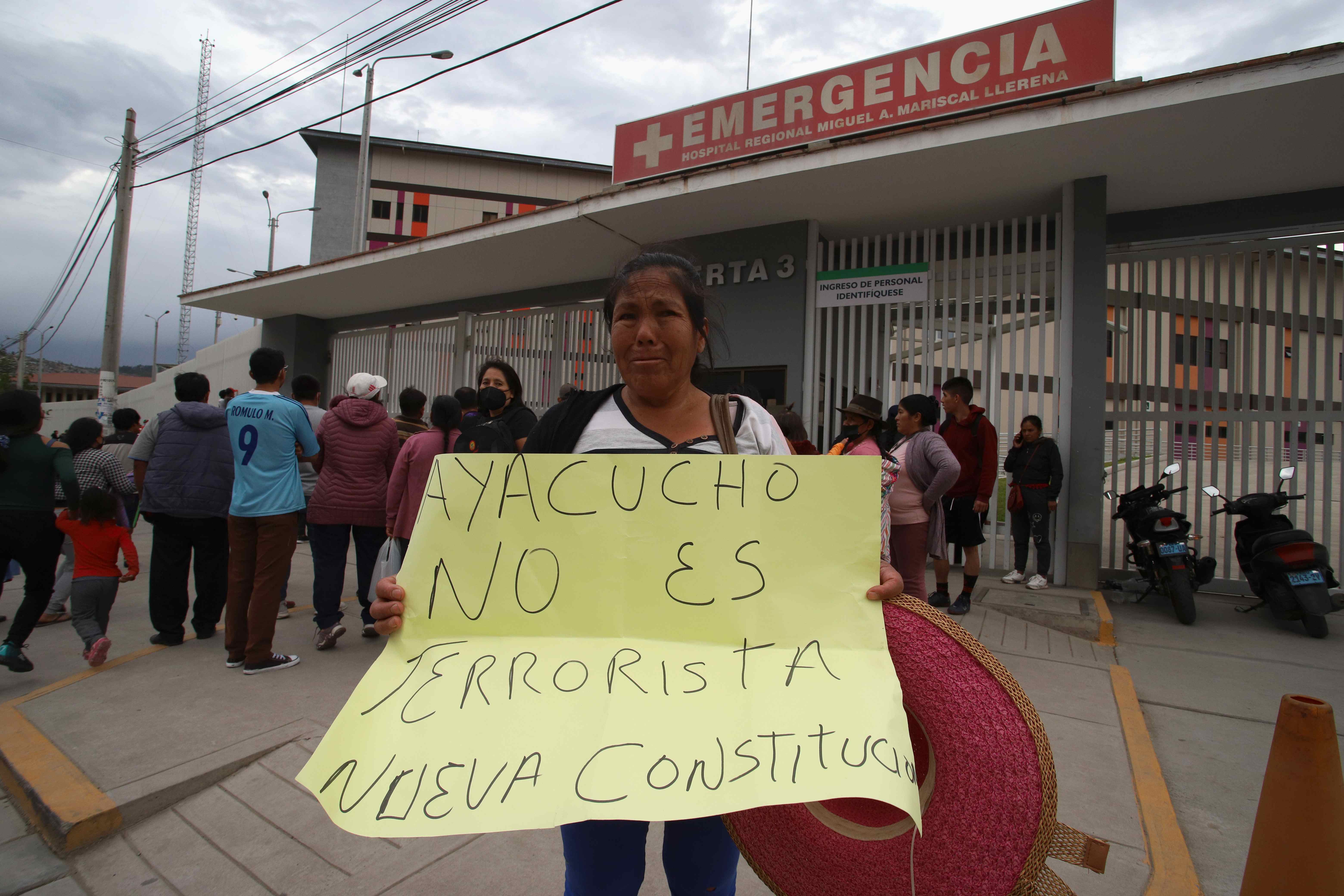 Perú en emergencia: sube a 20 la cifra de muertos; Castillo seguirá detenido
