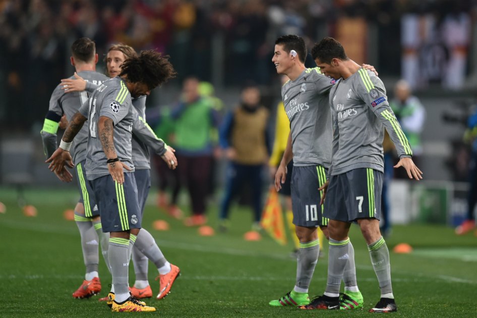 Con James de titular, Real Madrid tomó ventaja de dos goles contra Roma