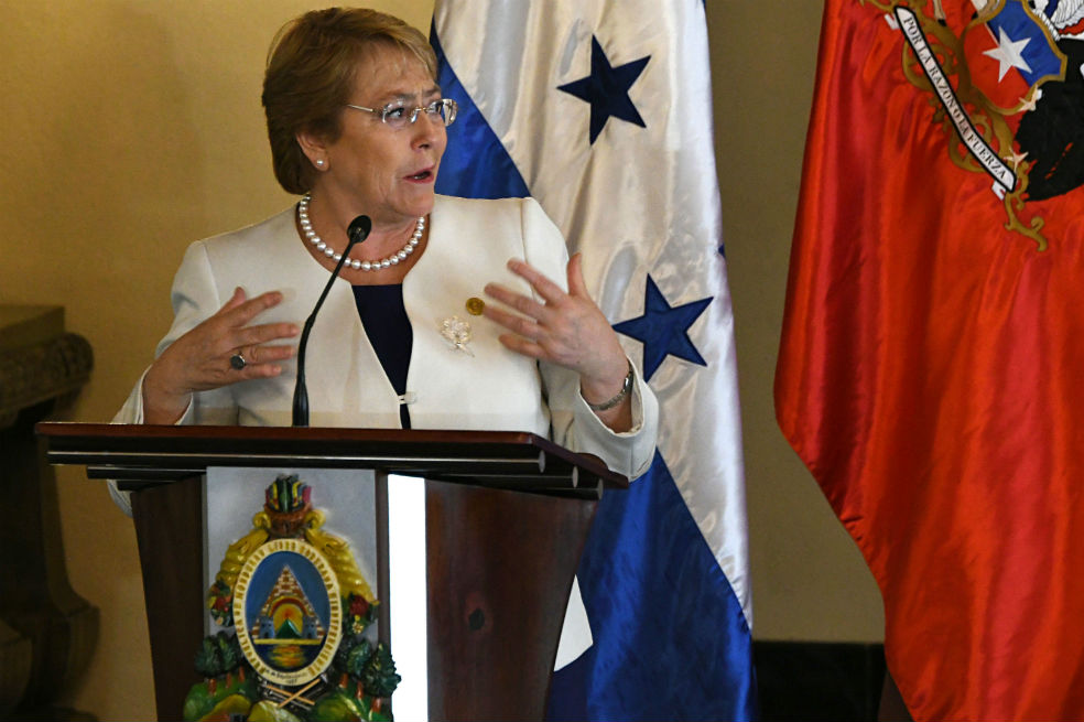 Michelle Bachelet va ahora por el matrimonio igualitario