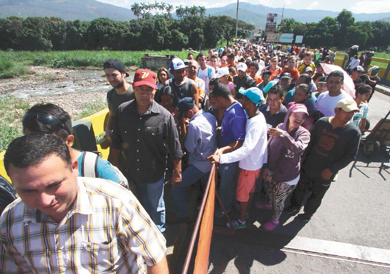 Colombia cerrará la frontera con Venezuela a partir del jueves