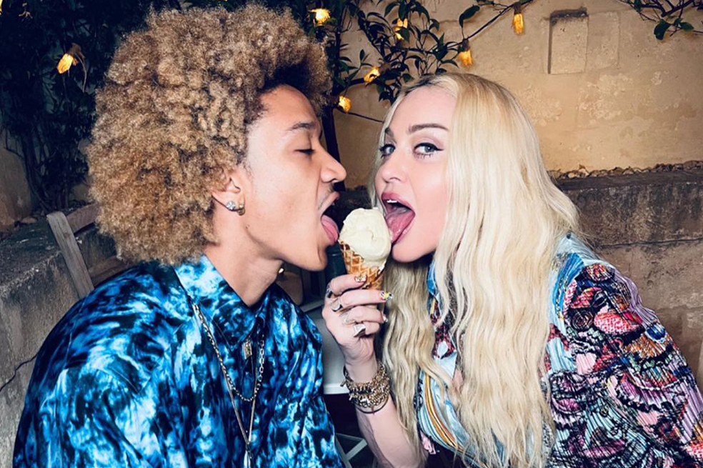 En fotos: Feliz, así se ve Madonna a sus 63 años con su novio de 27